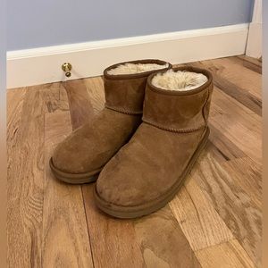 UGG Kids Classic Mini Boot